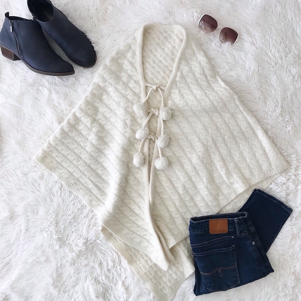 Lauren Ralph Lauren winter white cable knit cape Pom Pom ties wool angor…